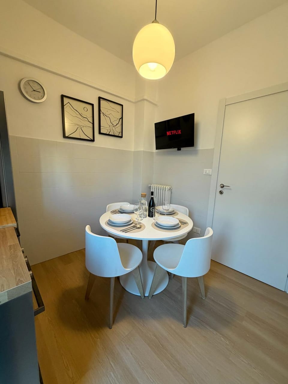 TV and multimedia, Dining area