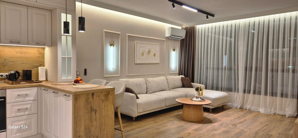Coffee/tea facilities, Living room, Seating area