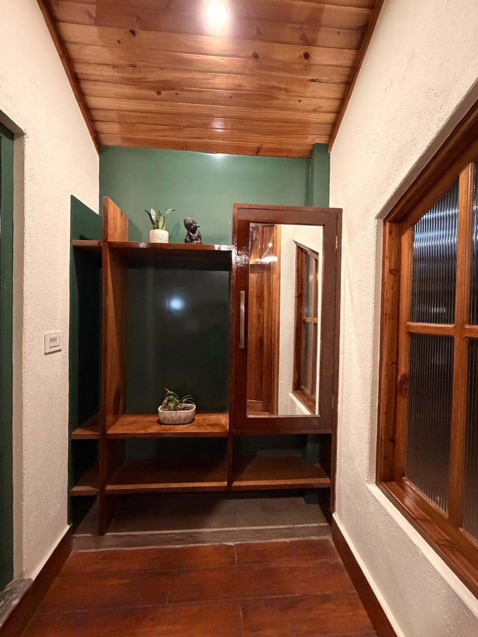 wardrobe