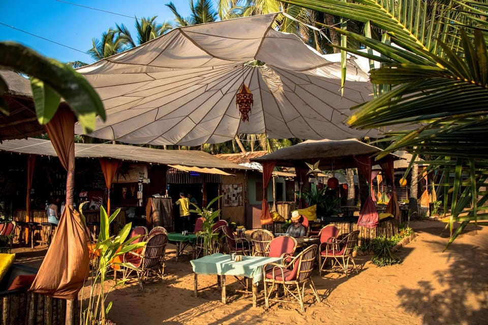 Patio, Restaurant/places to eat, Day