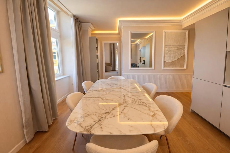 Photo of the whole room, Seating area, Dining area