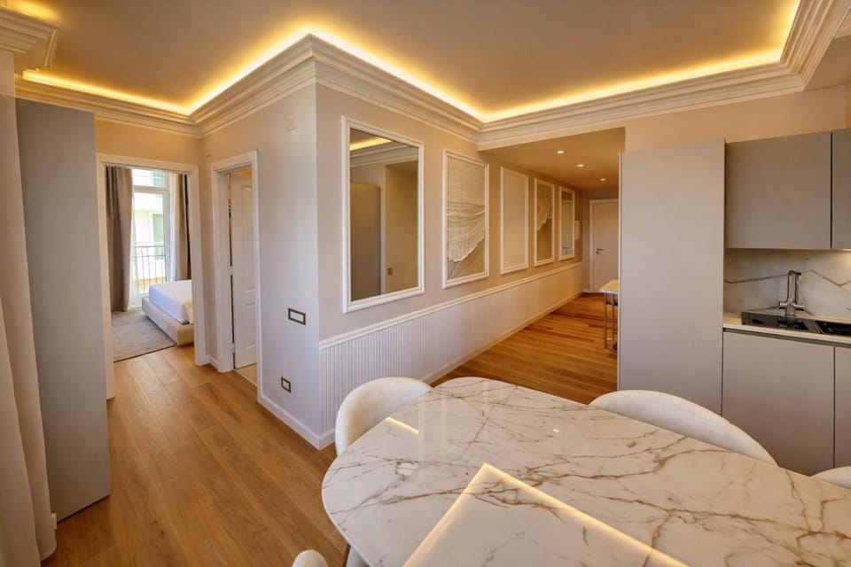 Kitchen or kitchenette, Decorative detail, Seating area