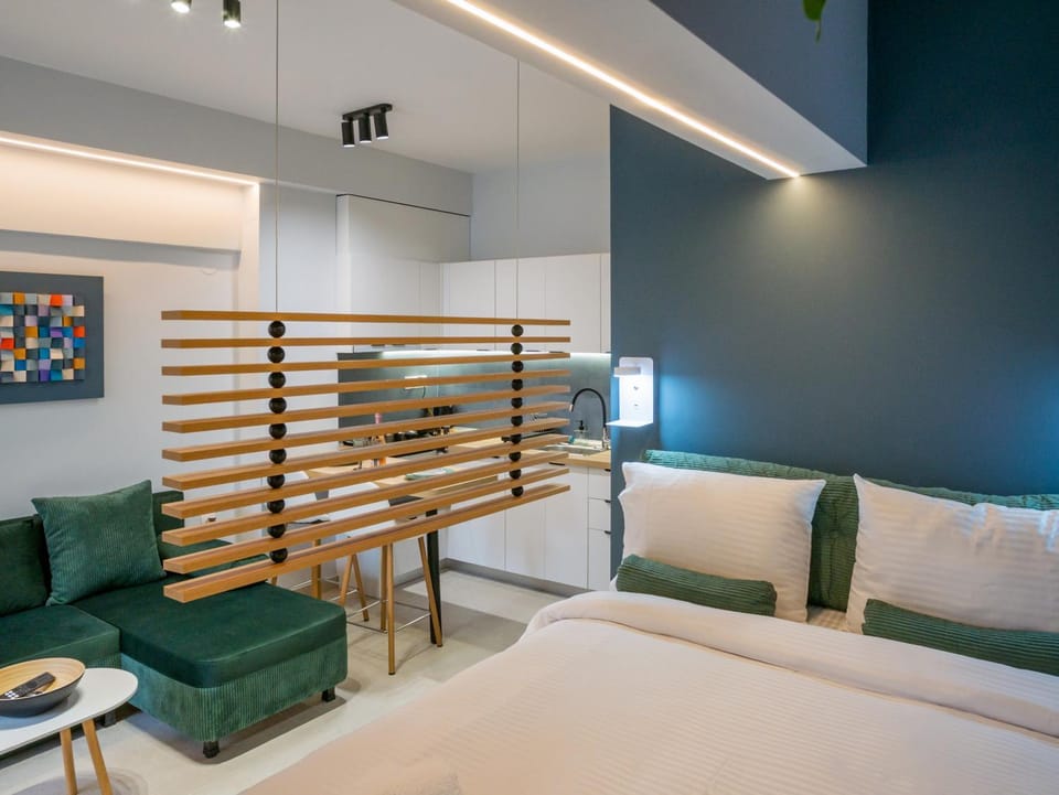 Bed, Living room, Photo of the whole room