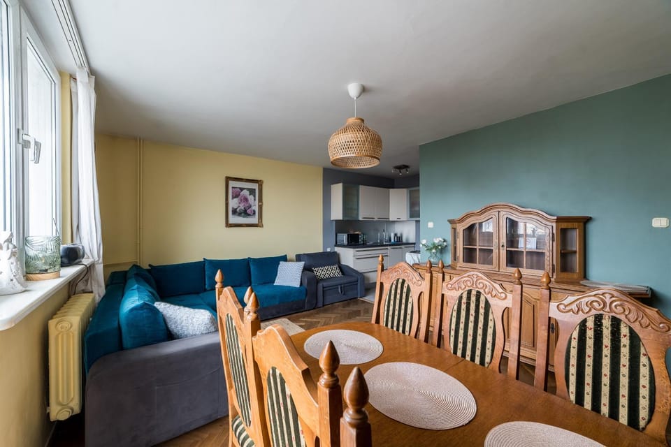 Kitchen or kitchenette, Living room, Dining area