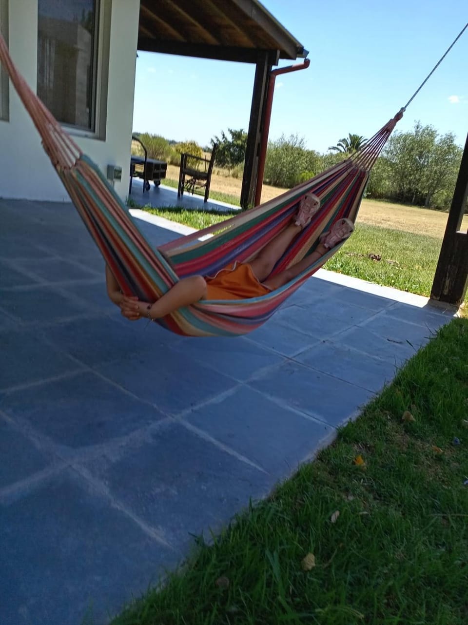 Casa cerca del centro con estufa a leña, parrilla vista al río House in Uruguay