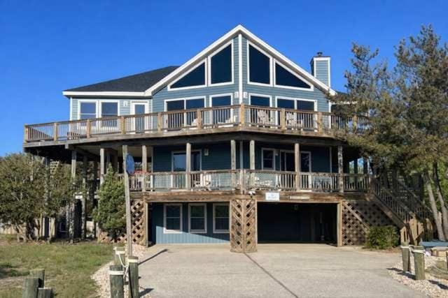 New Listing Pool Hot Tub & 2-Min Walk to Beach House in Corolla