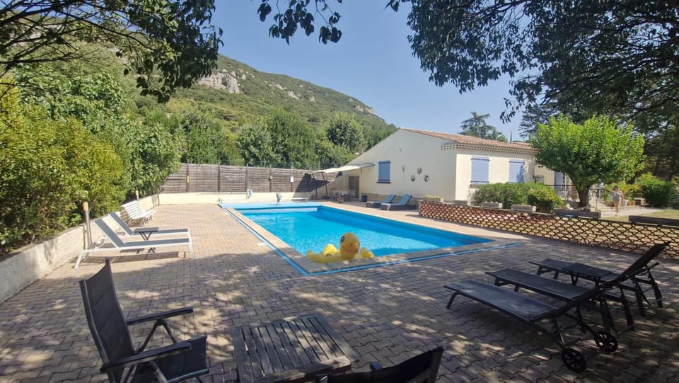 Natural landscape, Mountain view, Swimming pool, sunbed