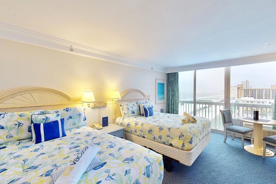 Bed, View (from property/room), Balcony/Terrace, Dining area, Bedroom