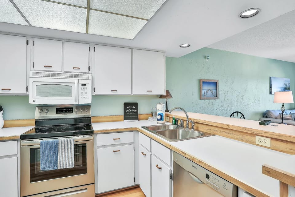 Kitchen or kitchenette, kitchen