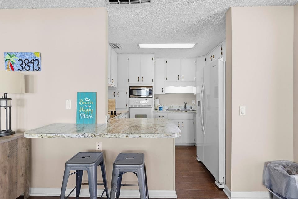 Kitchen or kitchenette, kitchen