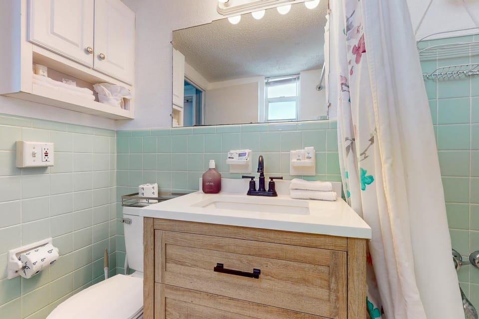 Bathroom, Bath