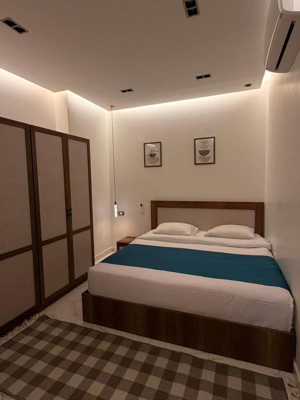 Bed, Photo of the whole room, Bedroom, wardrobe