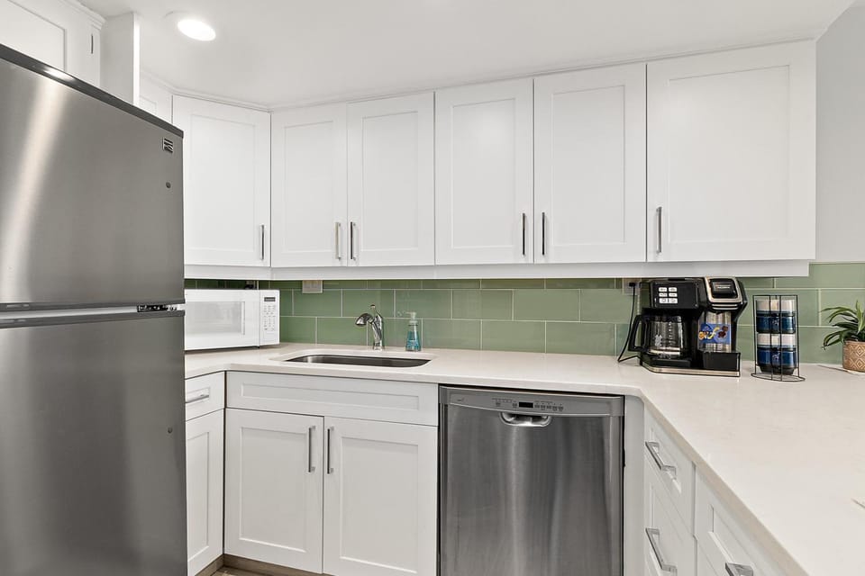 Kitchen or kitchenette, kitchen