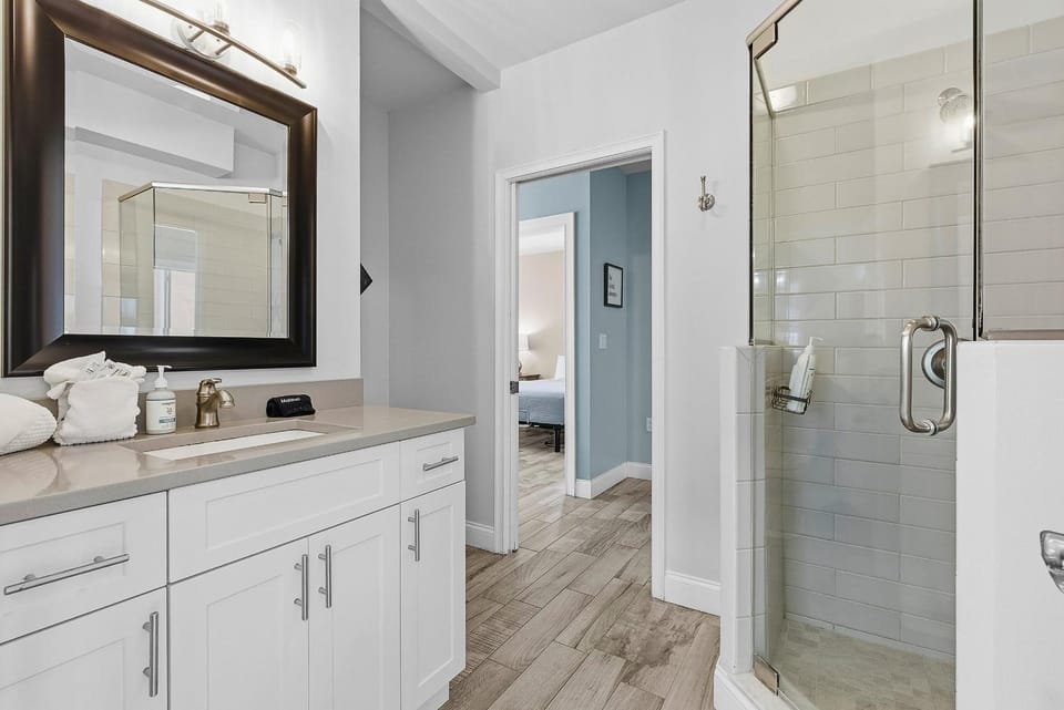 Bathroom, Bath