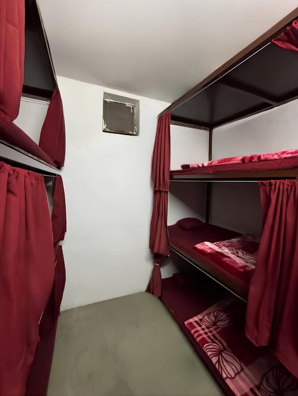 bunk bed