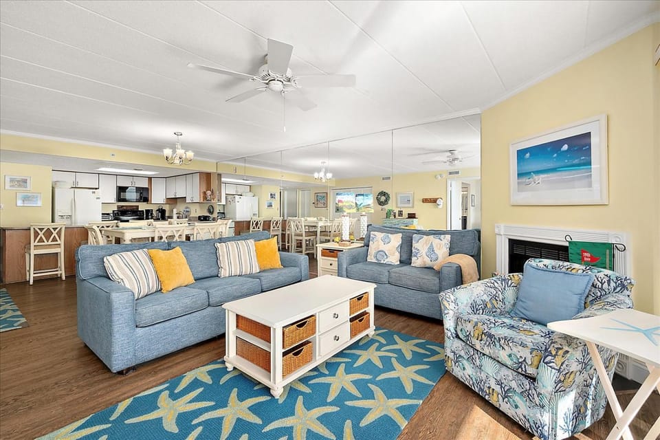 Direct Ocean Front 3 Bedroom! Stunning with Outdoor Pool! House in Ocean City