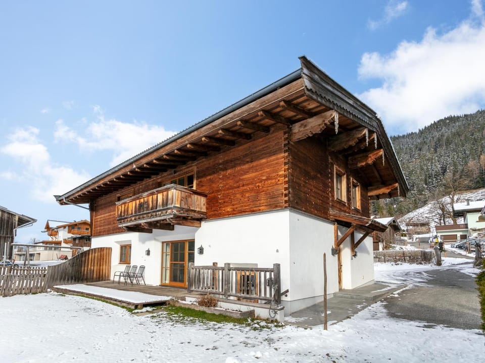 Property building, Winter