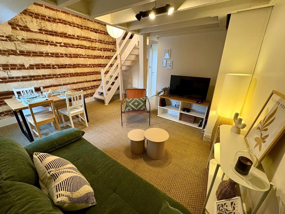 Logement de charme 4 pers Stationnement gratuit Apartment in Arras