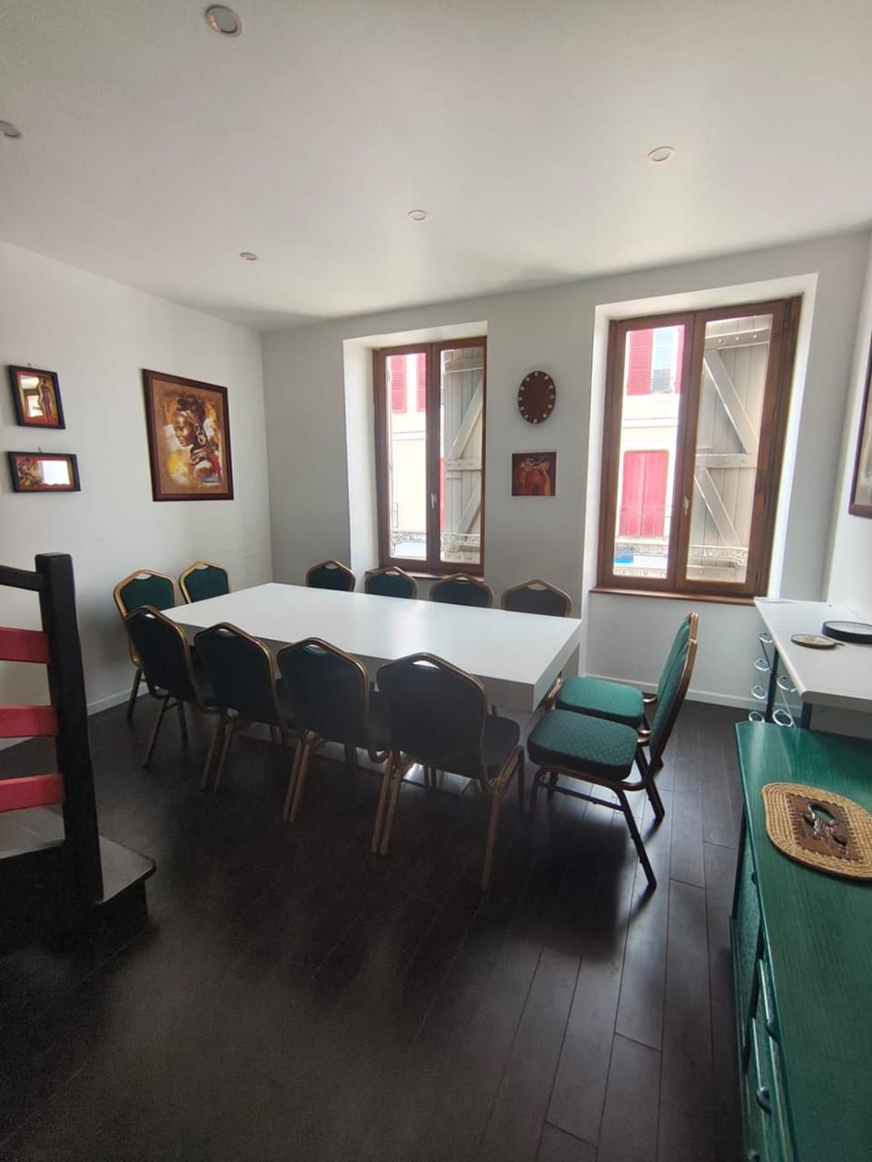 Grand duplex en centre ville pour 10 personnes et plus Apartment in Bourgogne-Franche-Comté