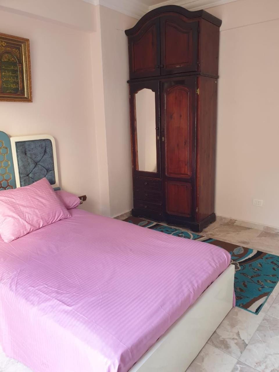 Bed, Photo of the whole room, Bedroom, wardrobe