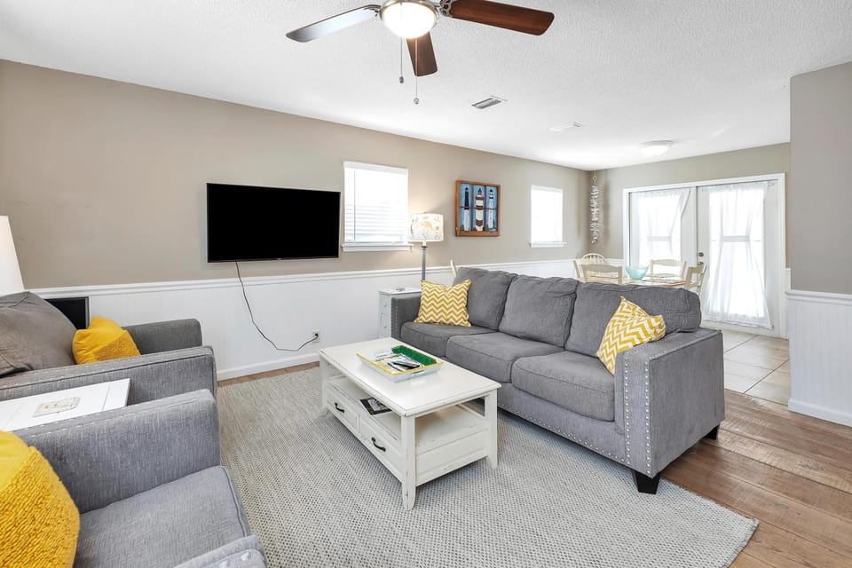 423 Arnold-Sea Turtle Compound House in Saint Simons Island
