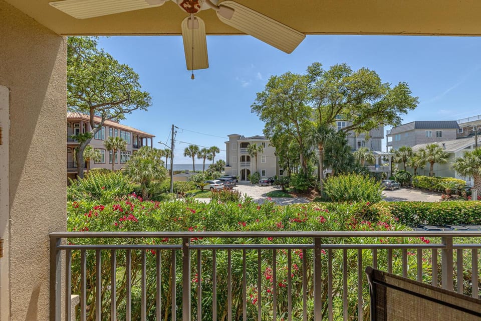 760 Ocean Blvd #101 House in Saint Simons Island