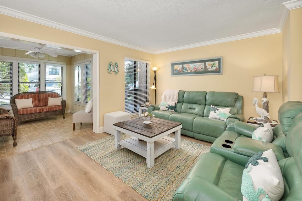 Island Retreat #2513-2 House in Saint Simons Island