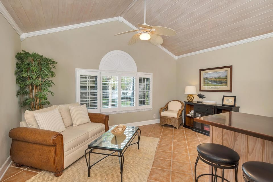 109 Thompson Cove House in Saint Simons Island