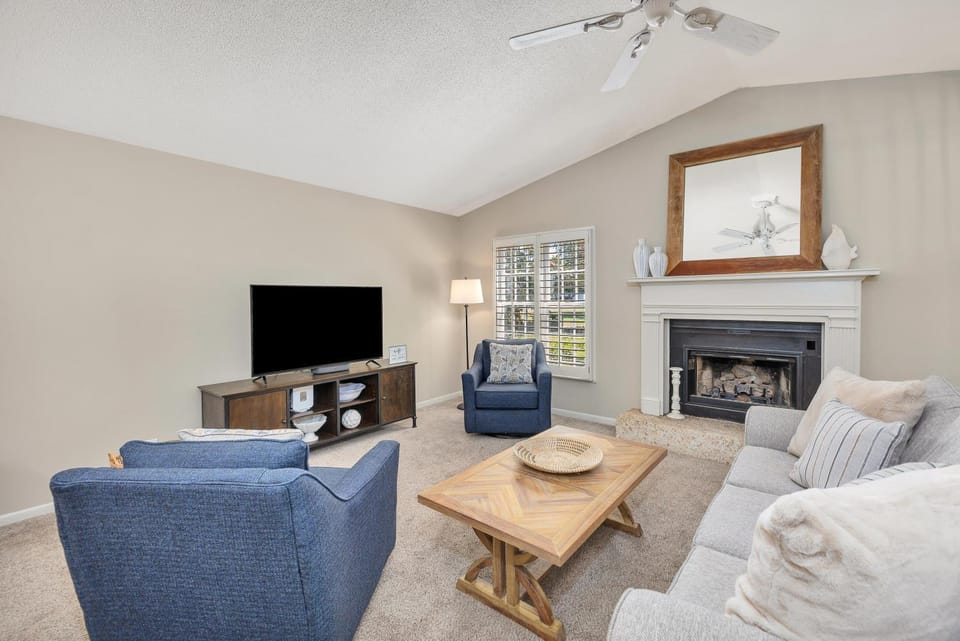409 Oleander House in Saint Simons Island
