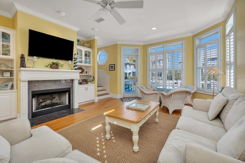 9 Coast - Bellringer Cottage House in Saint Simons Island