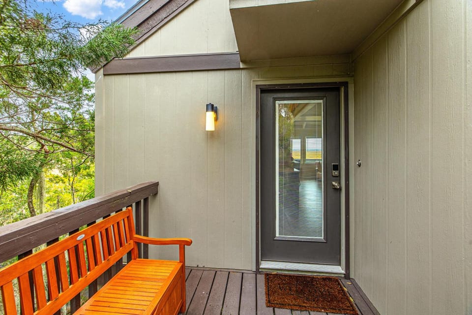 490 Cedar Walk House in Saint Simons Island