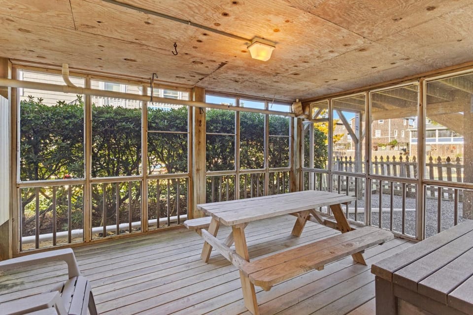 5179 - KDH Cozy Cottage - Oceanside w/ Pets House in Kill Devil Hills