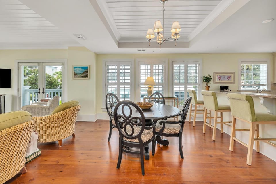 744 Ocean Blvd #103 House in Saint Simons Island