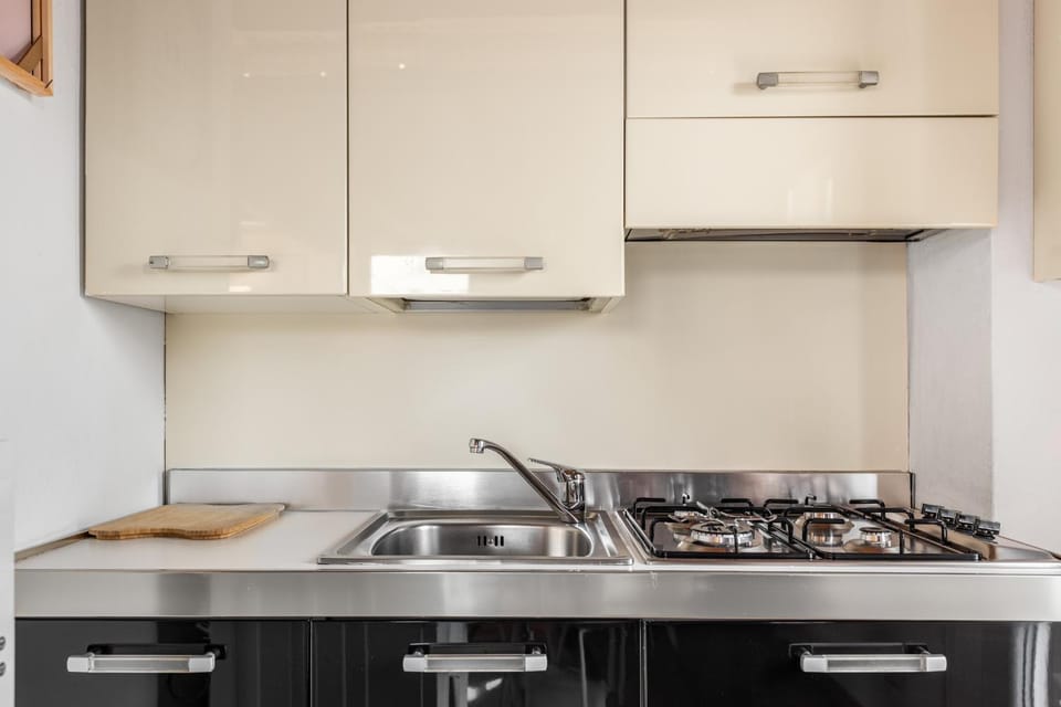 Kitchen or kitchenette, stove
