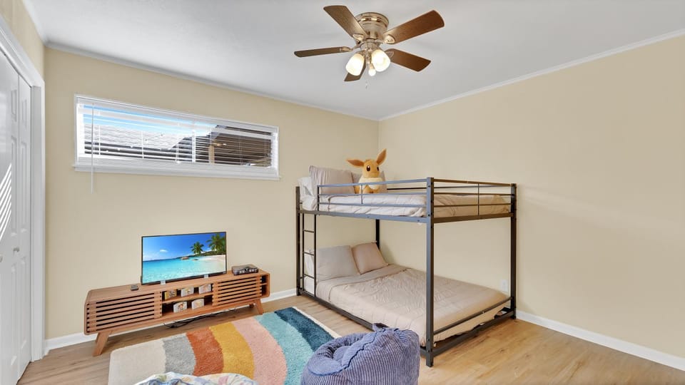 TV and multimedia, bunk bed