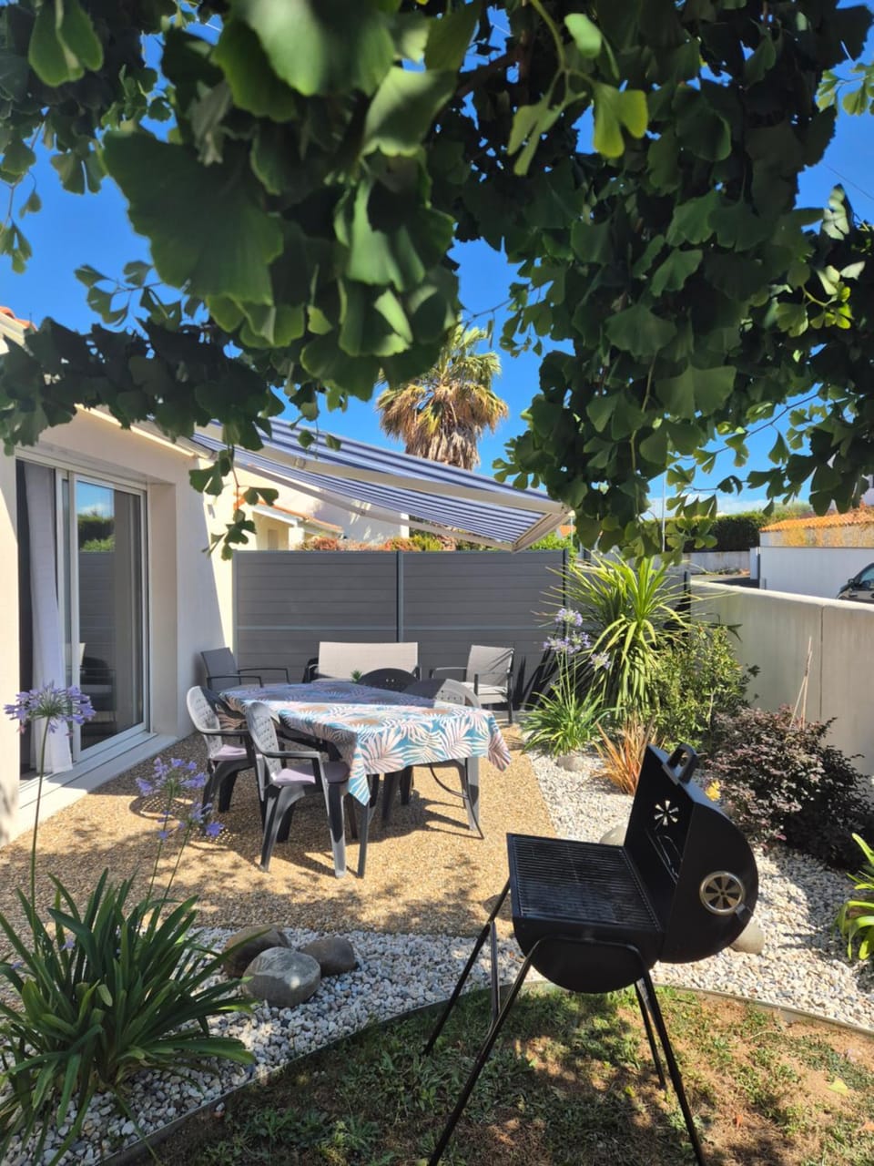 Chez Carisa House in La Rochelle