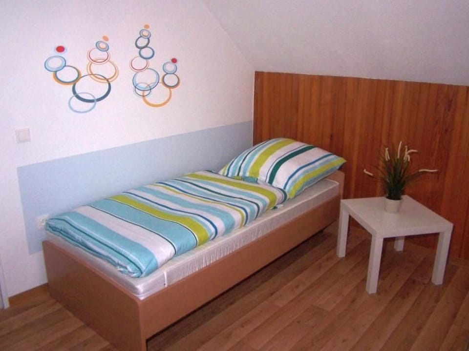 Apartment Ruhige Ferienwohnung mit Balkon und Parkplatz by Interhome Apartment in Wilhelmshaven