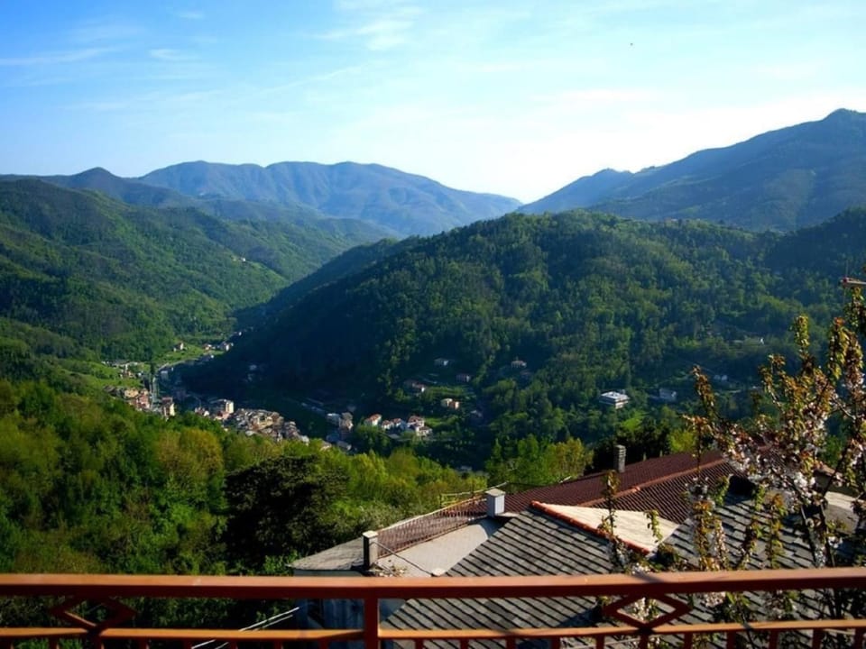 Holiday Home Panoramahaus zwischen den Cinque Terre und Portofino by Interhome House in Liguria