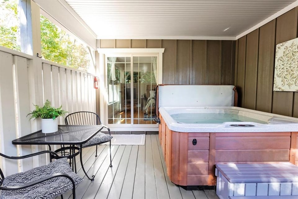 The Willow Cottage House in Asheville
