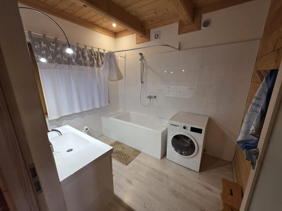 Shower, Bathroom, Bath