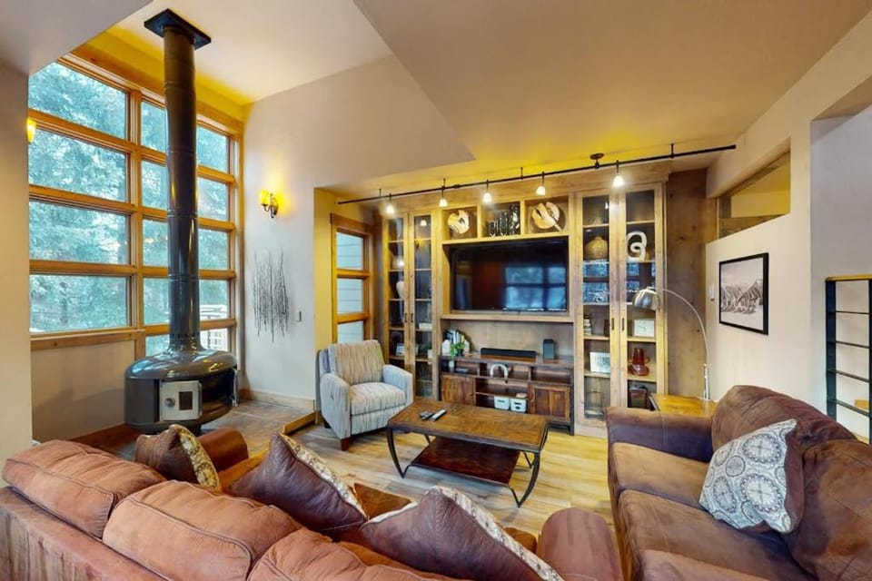 Tenmile Mountain House House in Frisco