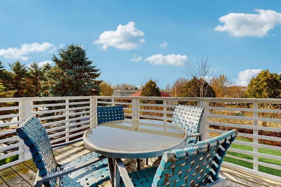 Northern Lights Condominiums - Blue Star Bliss House in Douglas