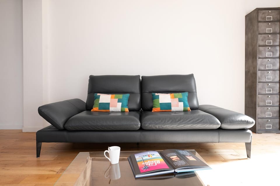 Communal lounge/ TV room, Living room