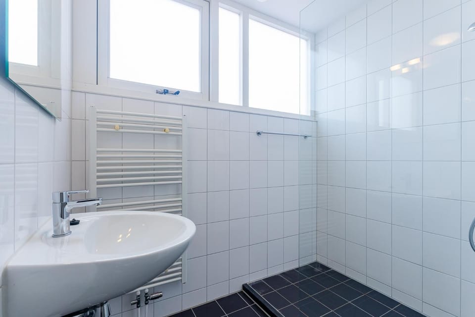 Zonnedorp 19 Modern holiday home Renesse | Beach within walking distance House in Noordwelle