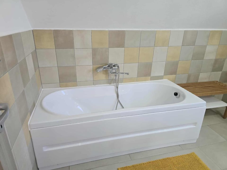 Kovacs apartman Apartment in Brașov County
