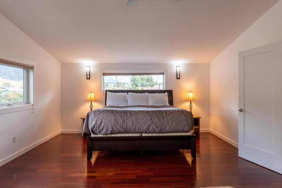 Huckleberry Lodge by Fernie Central Reservations Chalet in Fernie