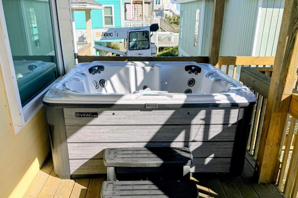 Day, Hot Tub, Balcony/Terrace