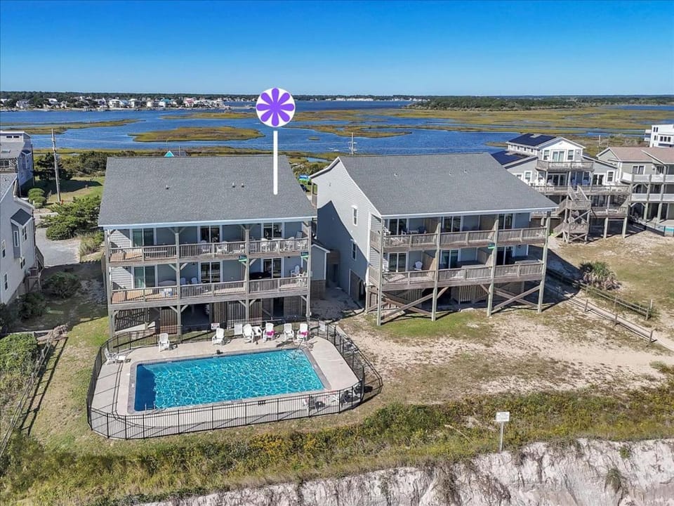 In a Minute House in North Topsail Beach