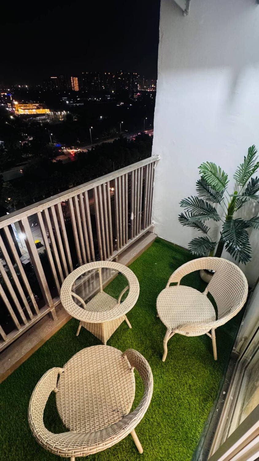 View (from property/room), Balcony/Terrace, Seating area