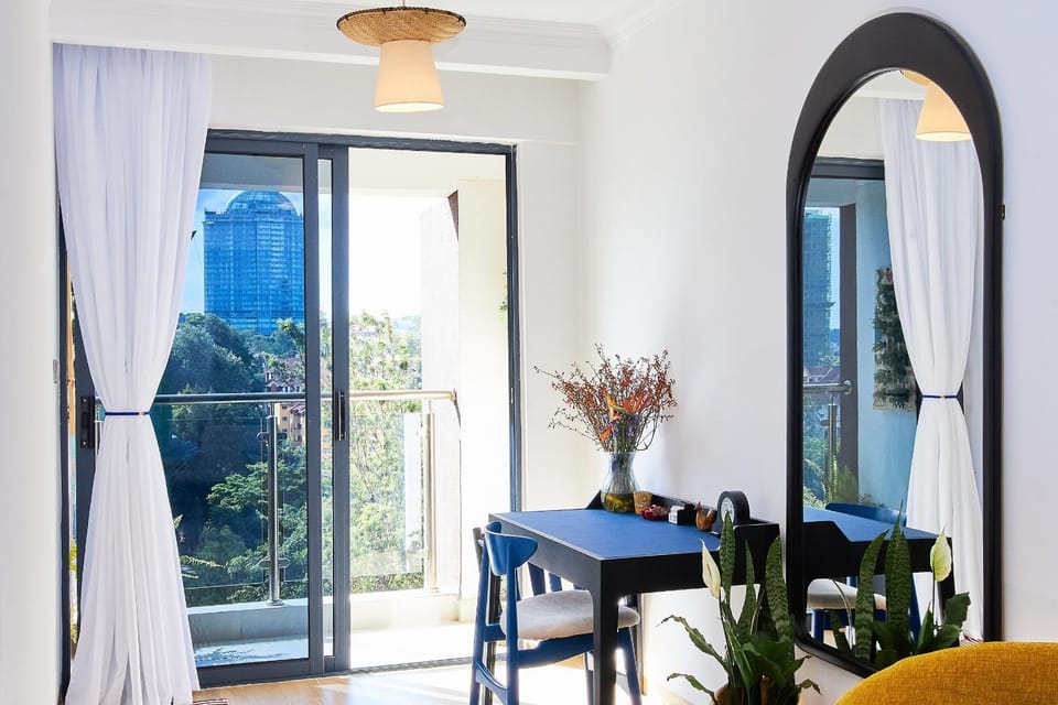 View (from property/room), Balcony/Terrace, Seating area